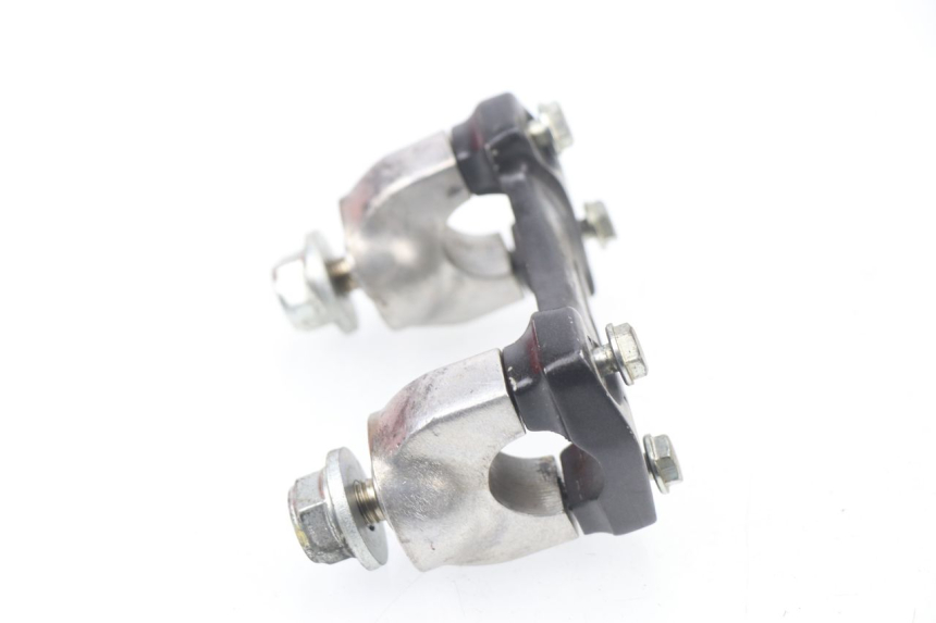 photo de HANDLEBAR RISERS HONDA CBF 125 (2009 - 2015)