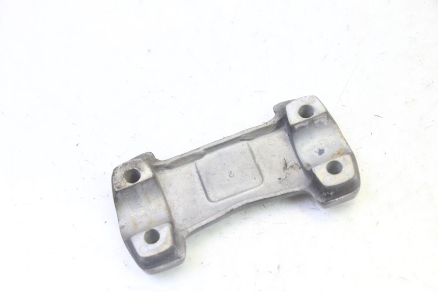 photo de HANDLEBAR RISERS HONDA CBF 125 (2009 - 2015)