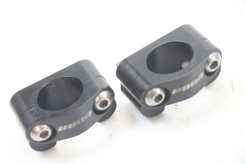 photo de HANDLEBAR RISERS DERBI SENDA SM DRD X-TREME 50 (2011 - 2017)