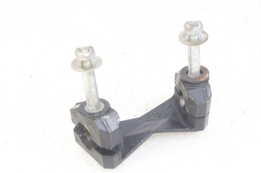 photo de HANDLEBAR RISER KAWASAKI Z 750 (2007 - 2013)