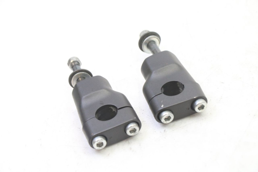 photo de HANDLEBAR RISERS YAMAHA XJ6 ABS 600 (2008 - 2016)