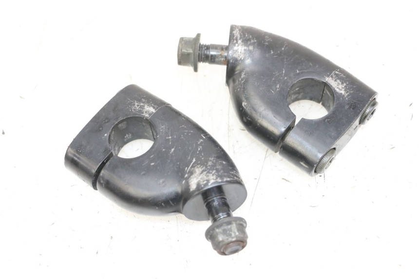 photo de HANDLEBAR RISERS YAMAHA FZS FAZER 600 (2001 - 2003)