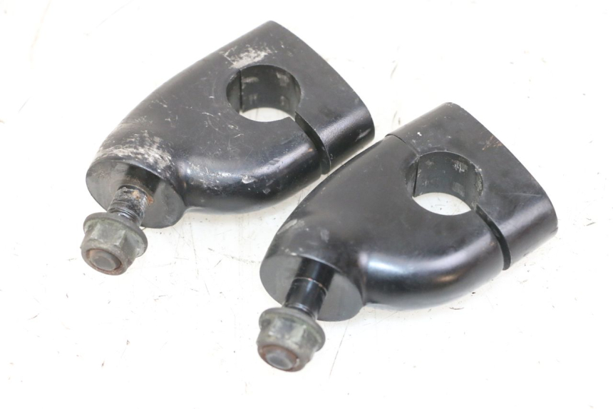 photo de HANDLEBAR RISERS YAMAHA FZS FAZER 600 (2001 - 2003)
