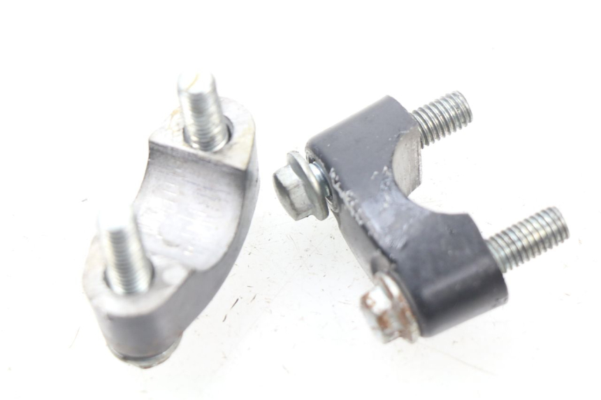 photo de HANDLEBAR RISERS YAMAHA YBR 125 (2007 - 2009)