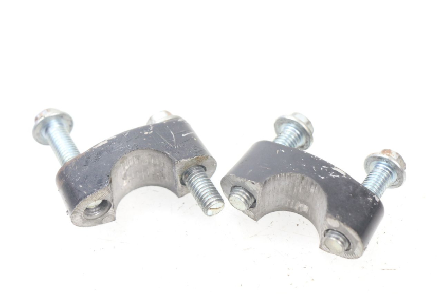 photo de HANDLEBAR RISERS YAMAHA YBR 125 (2007 - 2009)
