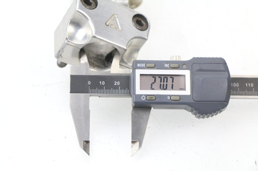 photo de HANDLEBAR RISERS YAMAHA YZ 125 (1998 - 2005)
