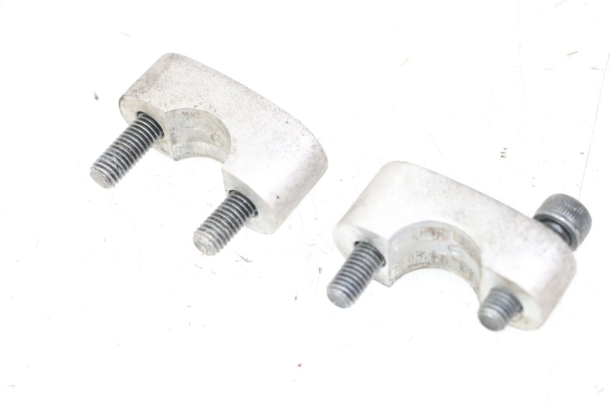 photo de HANDLEBAR RISERS YAMAHA YP X-MAX XMAX 400 (2014 - 2017)