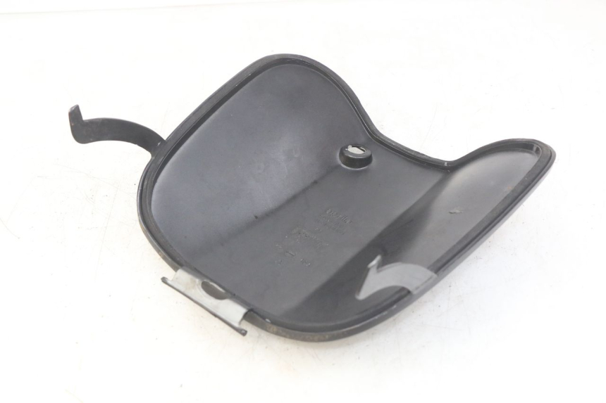 photo de GLOVE BOX DOOR APRILIA SCARABEO 100 (2003 - 2012)