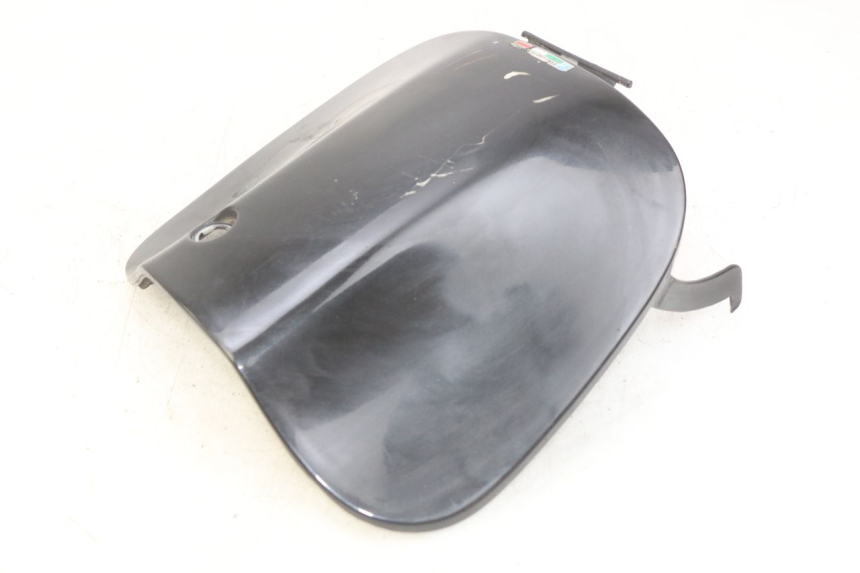 photo de GLOVE BOX DOOR APRILIA SCARABEO 100 (2003 - 2012)