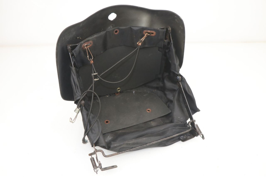 photo de GLOVEBOX DOOR BHM WACO 4T 50 (2008 - 2015)