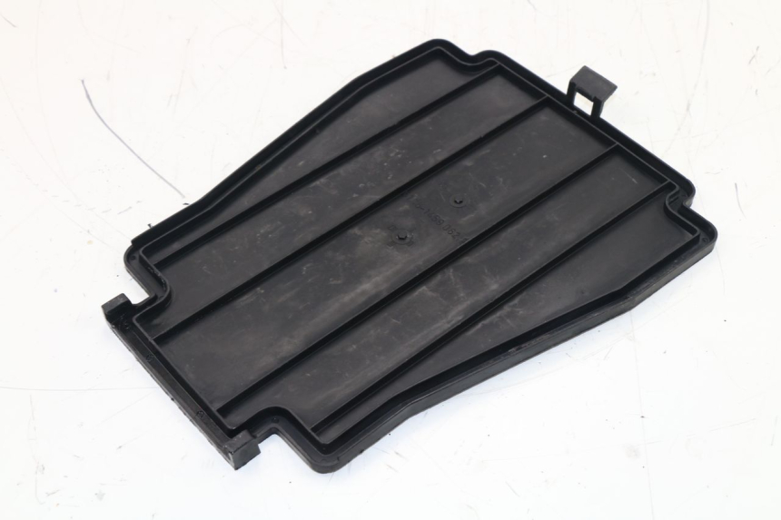 photo de GLOVEBOX DOOR BMW K100 1000 (1982 - 1990)