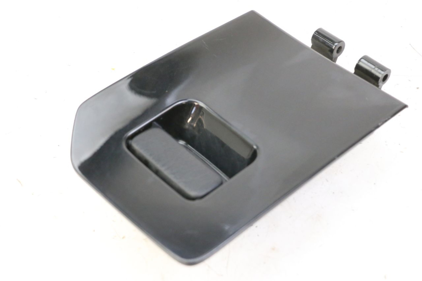 photo de GLOVEBOX DOOR HONDA FES S-WING SWING ABS 125 (2007 - 2015)