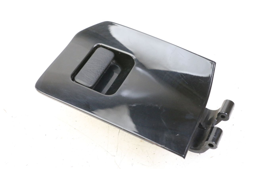 photo de GLOVEBOX DOOR HONDA FES S-WING SWING ABS 125 (2007 - 2015)