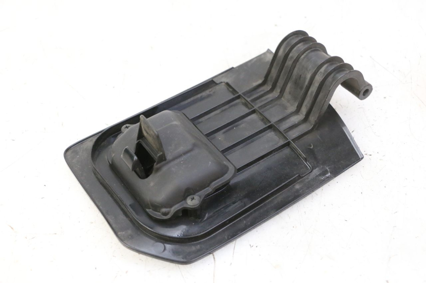 photo de GLOVEBOX DOOR HONDA FES S-WING SWING ABS 125 (2007 - 2015)
