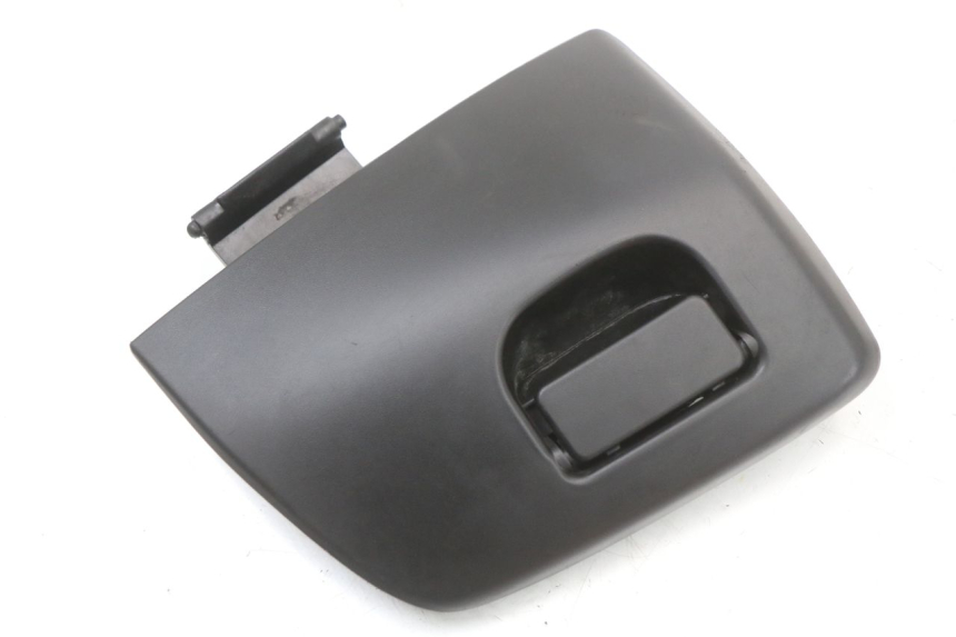 photo de GLOVEBOX DOOR HONDA PCX (JF28) 125 (2009 - 2011)