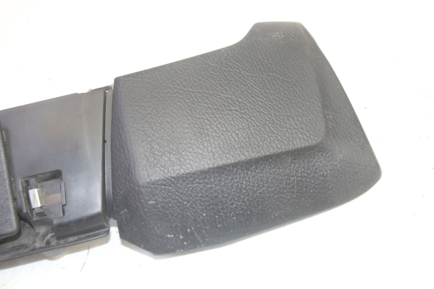 photo de GLOVEBOX DOOR PIAGGIO MP3 HPE 350 (2018 - 2020) - Alternative perspective