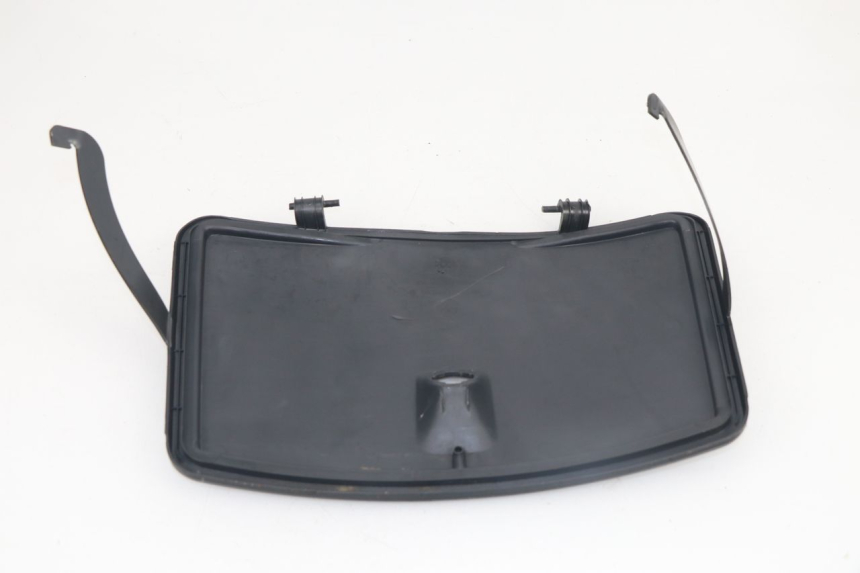 photo de GLOVEBOX DOOR PEUGEOT SV 80 (1993 - 1997)