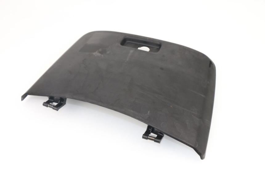 photo de GLOVEBOX DOOR YAMAHA CYGNUS 125 (1995 - 2003)