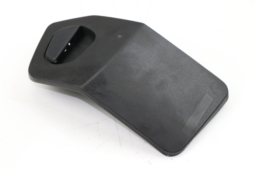 photo de GLOVEBOX DOOR YAMAHA CYGNUS X 125 (2004 - 2007)