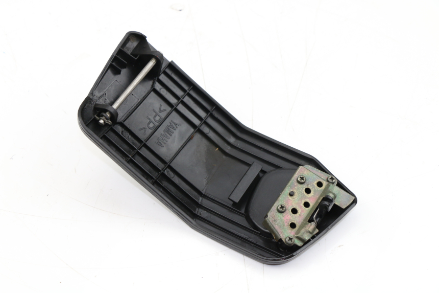 photo de GLOVEBOX DOOR YAMAHA CYGNUS X 125 (2004 - 2007)