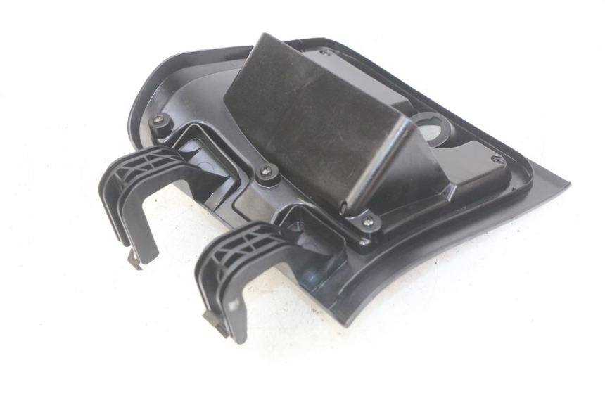 photo de GLOVE BOX DOOR YAMAHA XMAX X-MAX 125 (2006 - 2009)