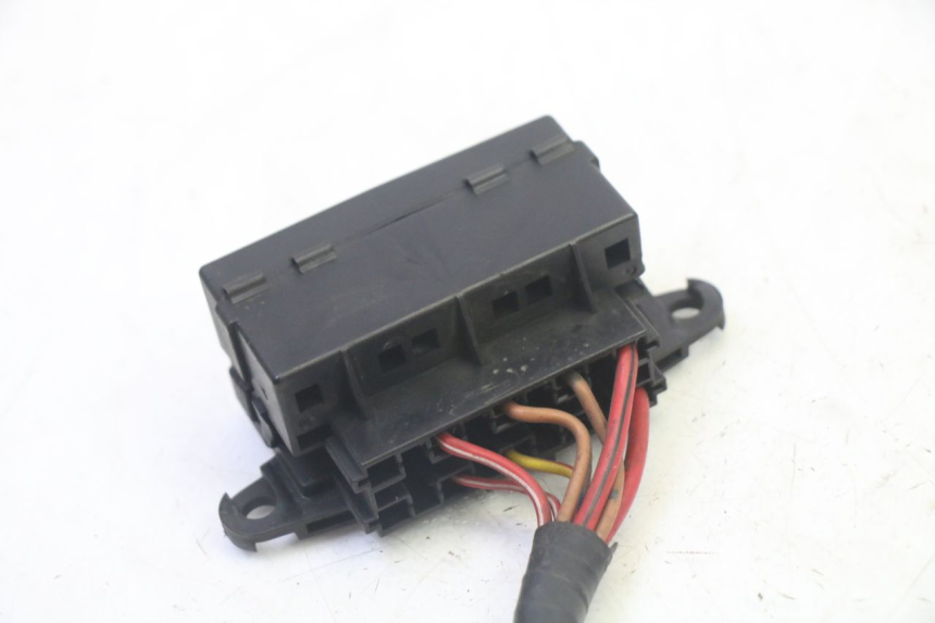 photo de FUSE BOX QUADRO 4 4D 350 (2015 - 2018)