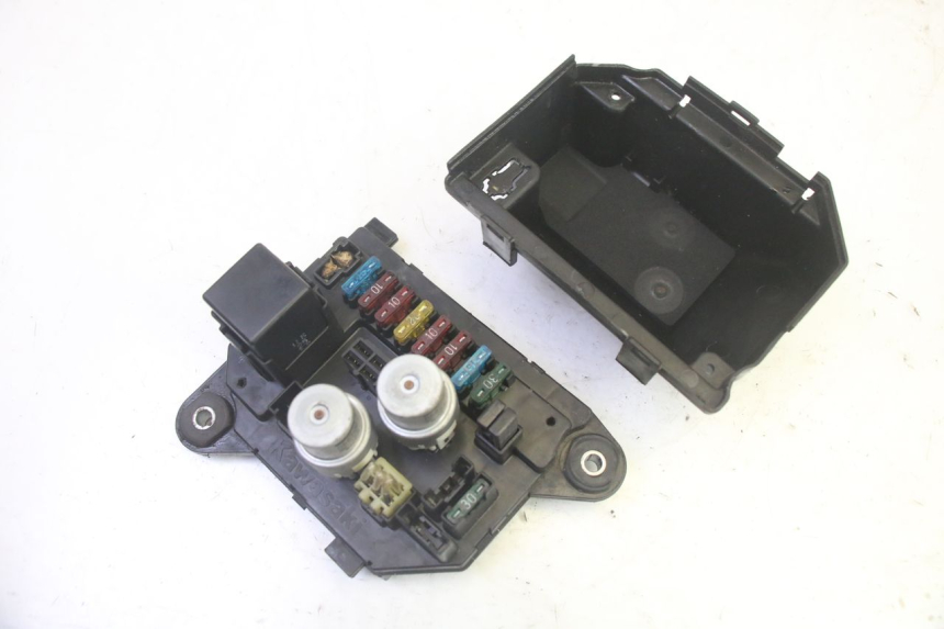 photo de FUSE BOX KAWASAKI GPZ RX 1000 (1986 - 1988) - Component detail