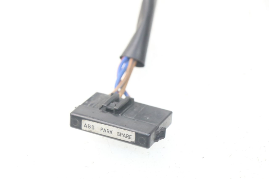 photo de FUSE BOX YAMAHA XP T-MAX TMAX ABS 500 (2004 - 2007)