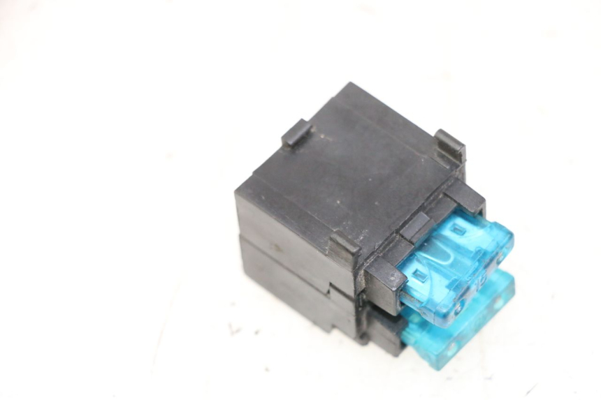 photo de FUSE BOX YAMAHA YP MAJESTY 125 (2002 - 2006)
