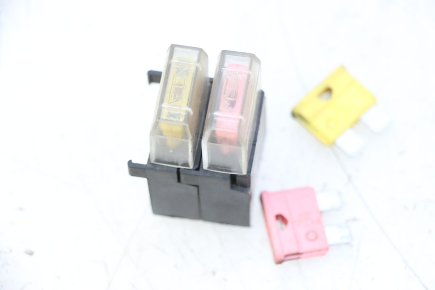 photo de FUSE BOX YAMAHA YP MAJESTY 125 (2007 - 2010)