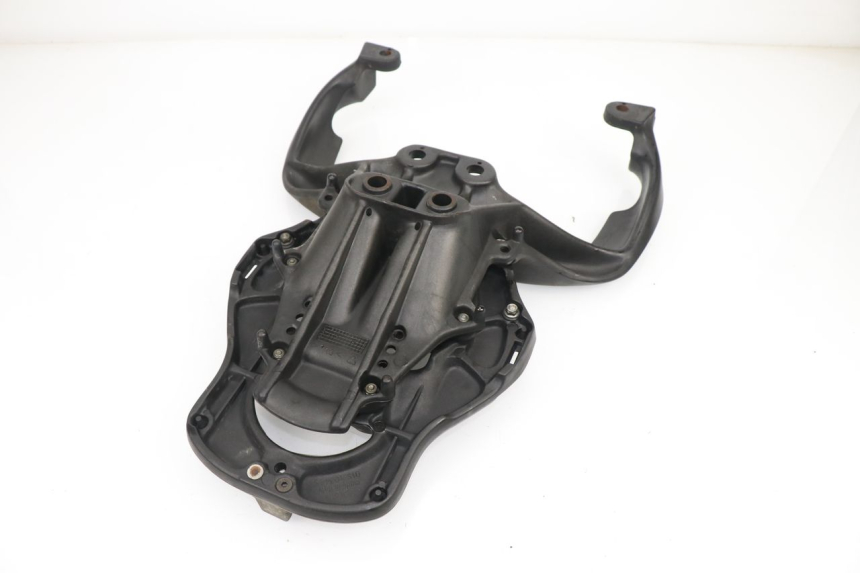 photo de LUGGAGE RACK APRILIA SCARABEO GT 125 (1999 - 2007)