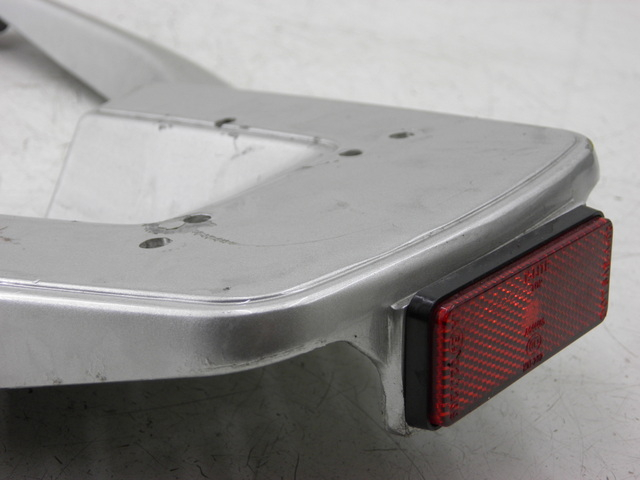 photo de LUGGAGE RACK BENZHOU YY50QT31 VINTAGE 50 (2009 - 2012)