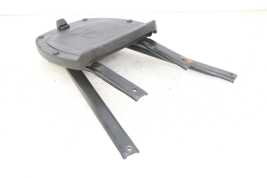 photo de LUGGAGE RACK PEUGEOT ELYSEO 125 (1999 - 2004)