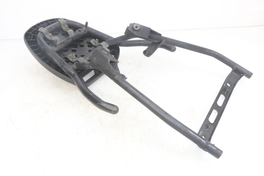 photo de LUGGAGE RACK HONDA SCV LEAD 100 (2003 - 2007)