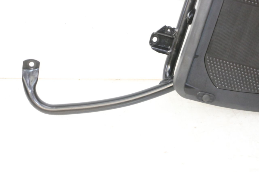 photo de LUGGAGE RACK PIAGGIO MP3 HPE 310 (2024 - 2025)