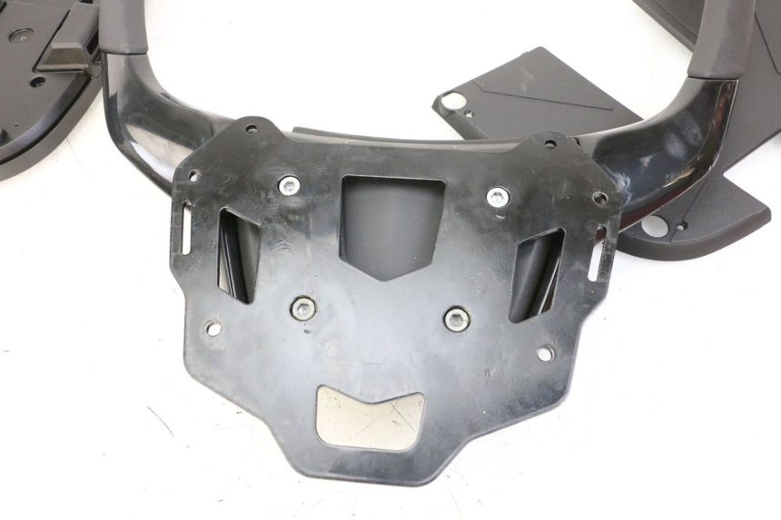 photo de LUGGAGE RACK PIAGGIO MP3 500 (2014 - 2016)