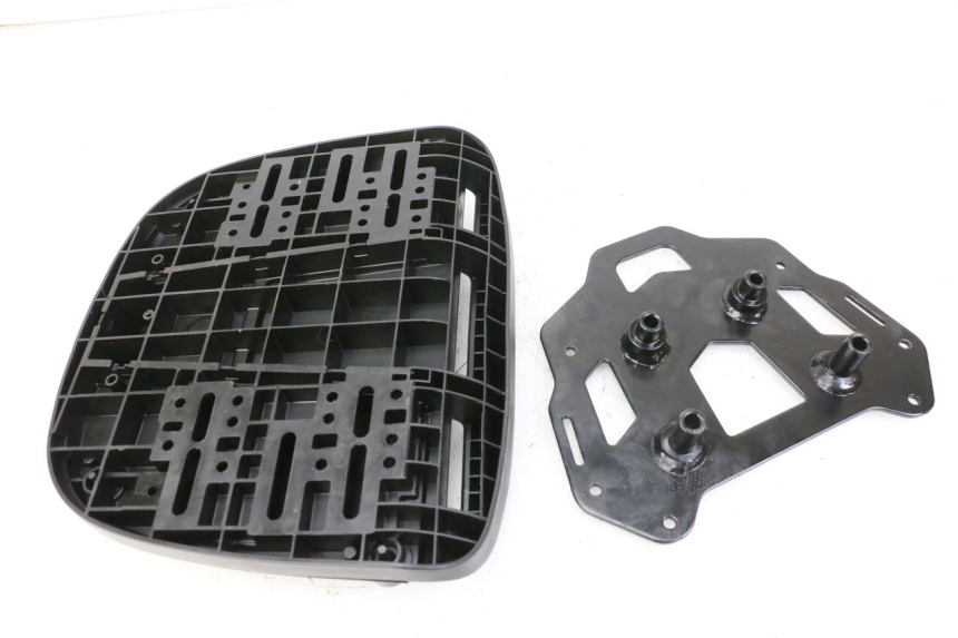 photo de LUGGAGE RACK PIAGGIO MP3 500 (2014 - 2016)