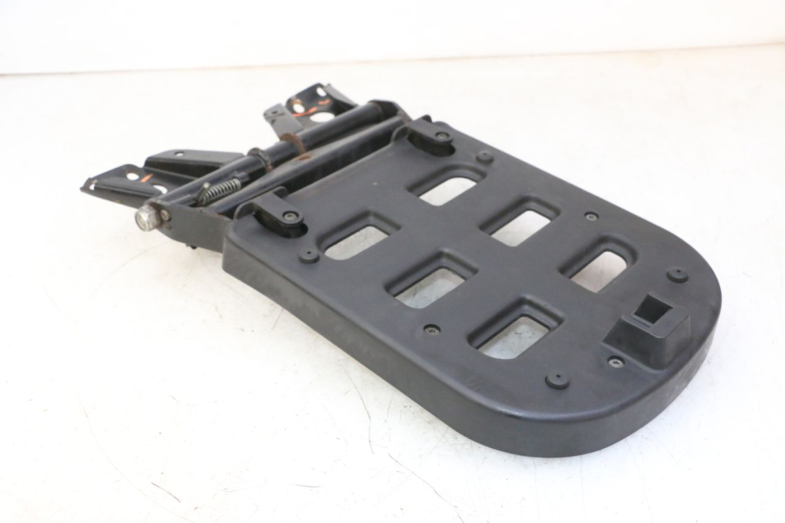 photo de LUGGAGE RACK PIAGGIO MP3 RL 250 (2007 - 2010)