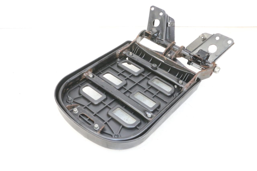 photo de LUGGAGE RACK PIAGGIO MP3 RL 250 (2006 - 2010) - Alternative perspective