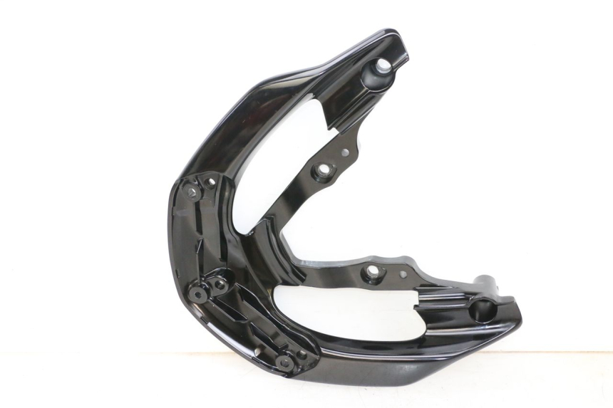 photo de LUGGAGE RACK YAMAHA NEO'S CORE 1 (2022 - 2026) - Fixing points details
