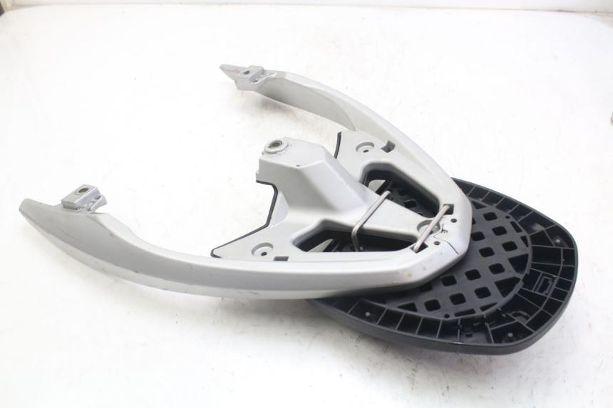 photo de LUGGAGE RACK PEUGEOT GEOPOLIS RS 125 (2007 - 2009)