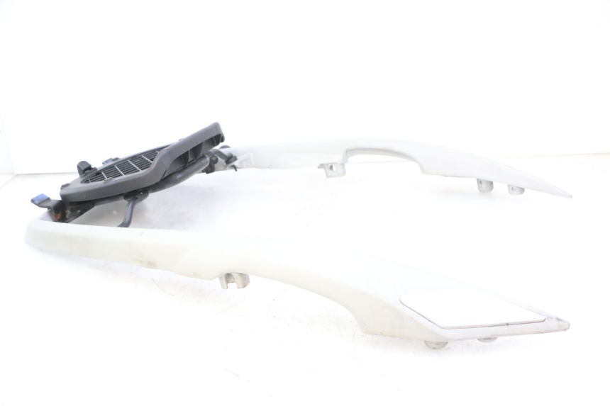 photo de LUGGAGE RACK PEUGEOT SATELIS 125 (2013 - 2018)