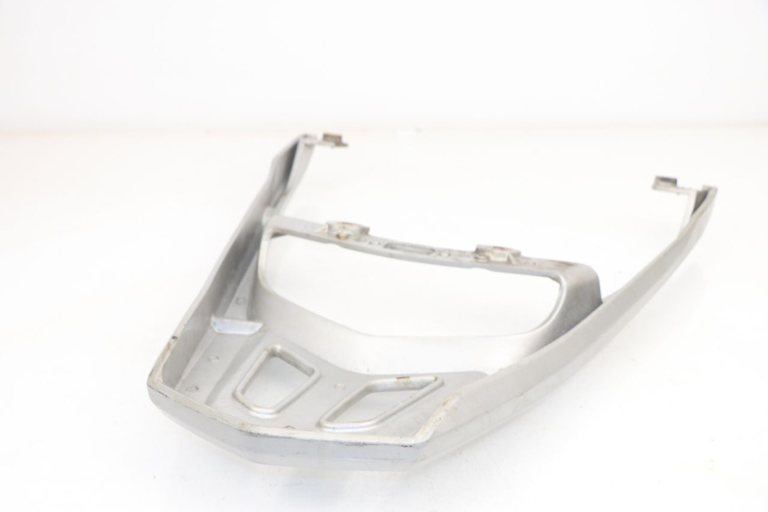 photo de LUGGAGE RACK PEUGEOT SUM UP 125 (2008 - 2013)