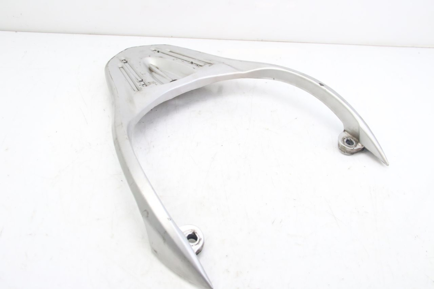 photo de LUGGAGE RACK SUZUKI SIXTEEN 125 (2008 - 2010)
