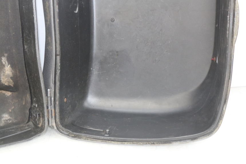 photo de LUGGAGE RACK PIAGGIO X9 EVOLUTION 125 (2003 - 2007)