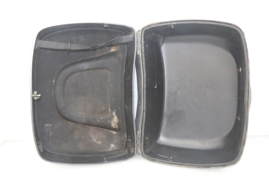 photo de LUGGAGE RACK PIAGGIO X9 EVOLUTION 125 (2003 - 2007)