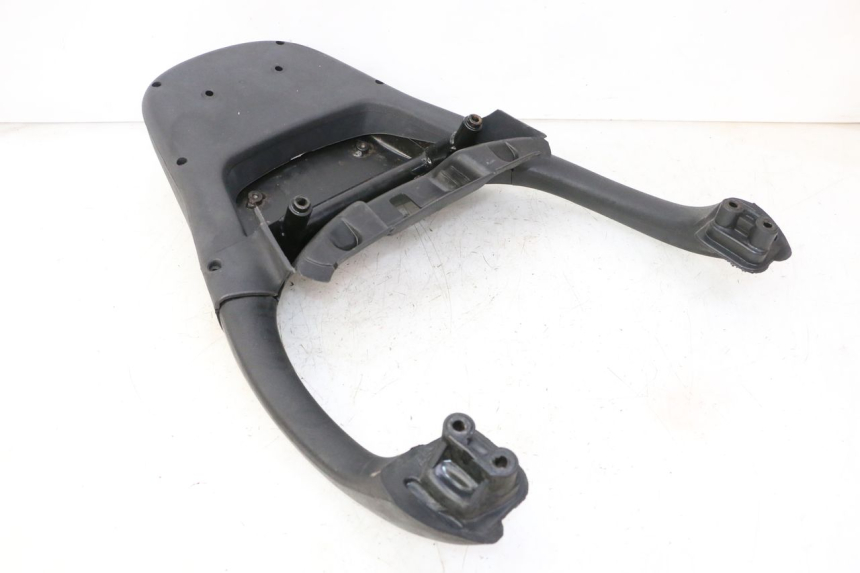 photo de LUGGAGE RACK PIAGGIO X9 EVOLUTION 125 (2003 - 2007)
