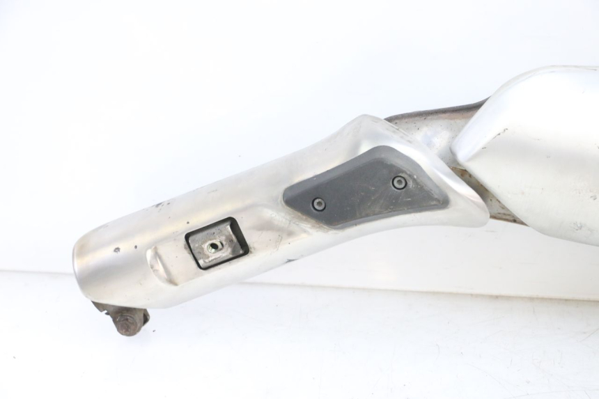 photo de LEFT EXHAUST PIPE SUZUKI DL V STROM 1000 (2002 - 2007) - Distinctive features