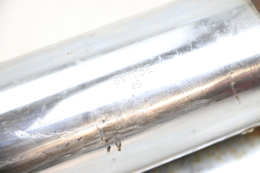 photo de Exhaust pipe HYOSUNG GV AQUILA 125 (2000 - 2004) - Component detail