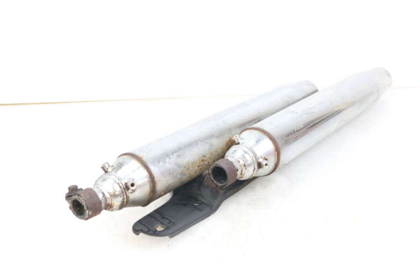 photo de Exhaust pipe HYOSUNG GV AQUILA 125 (2000 - 2004) - Distinctive features